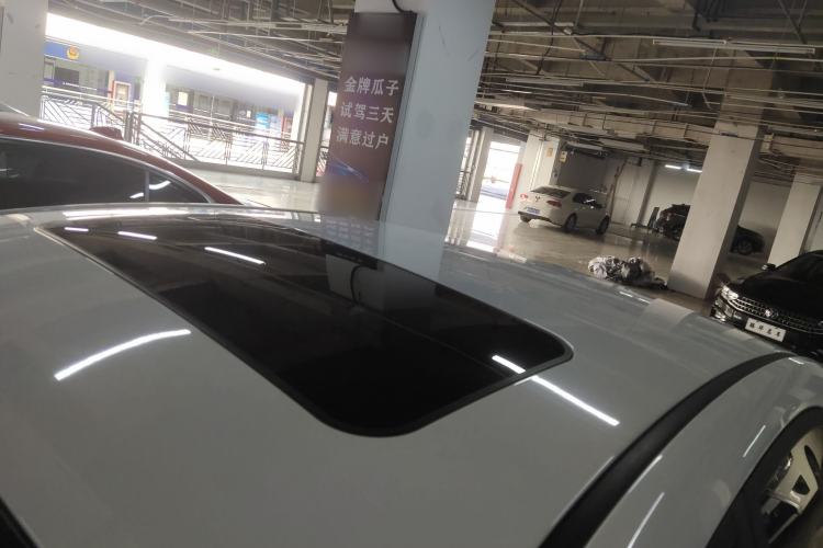 Used Roewe 360 2017 1.5L Automatic Luxury Edition
