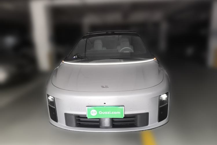 Used Li Auto i6 2025 Model Four-Wheel-Drive Standard Type