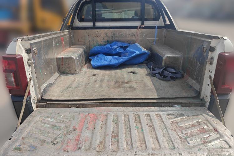 Used JMC Yuhu 7 2020 2.0T Diesel Manual Two-Wheel Drive Comfort Edition Short Wheelbase China VI Standard JX4D20A6L Trunk