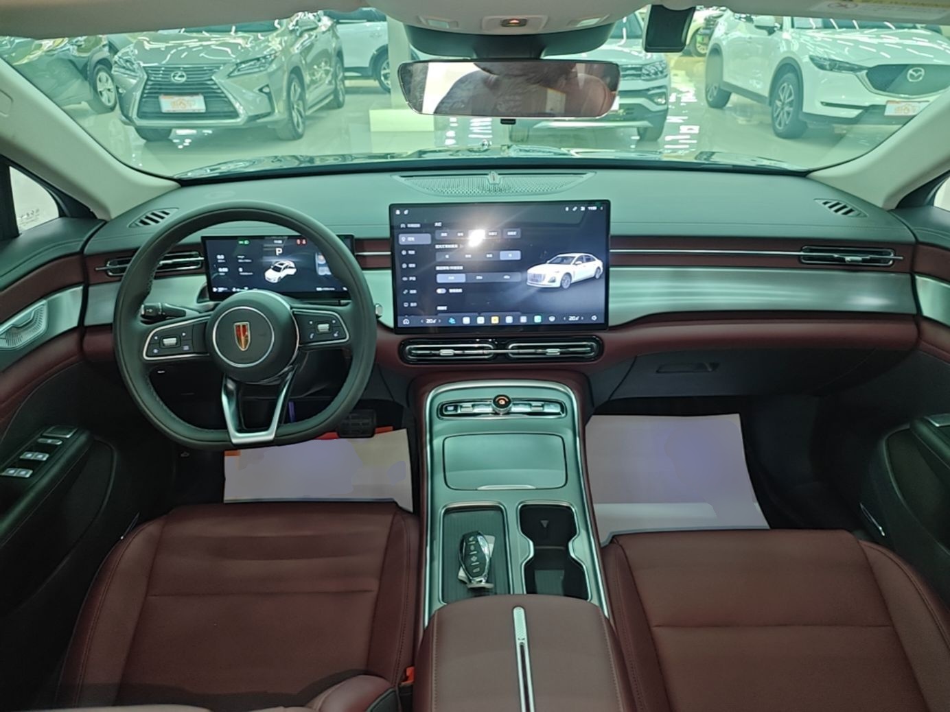 Hongqi H5 2026 Model 1.5T DCT Qi Yun Pro Edition — снимка 12