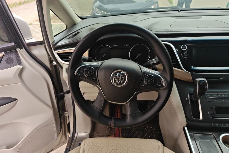 Used Buick GL8 2017 ES 28T Comfort Model China V Standard