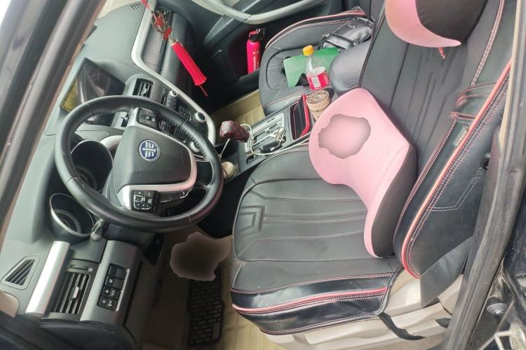 Used Bestune X80 2013 2.0L automatic comfort version
