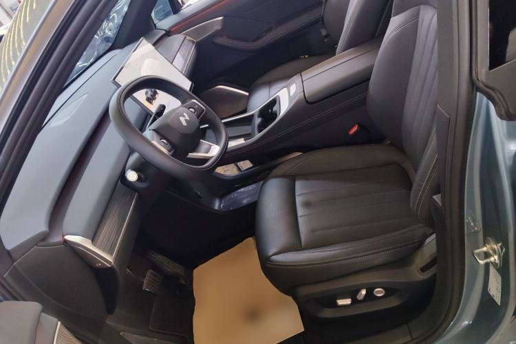 Used ONVO L60 2024 60 kWh Rear-Drive Version Left Front Seat