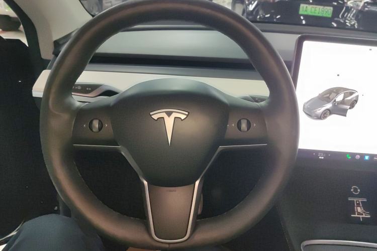 Used Tesla Model Y 2021 Long-Range All-Wheel-Drive Version