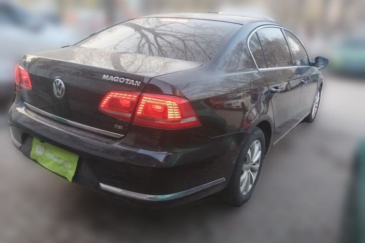 Used Volkswagen Magotan 2013 1.8TSI Luxury Model Rear Right 45 Deg