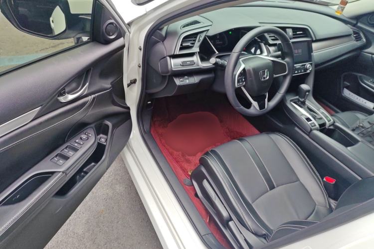 Used Honda Civic 2016 220TURBO CVT Luxury Edition
