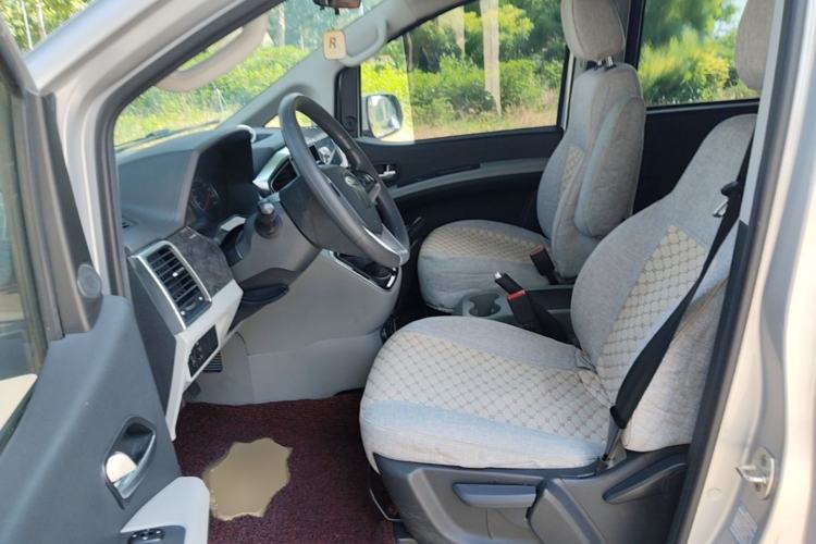 Ojetý JAC Refine M4 2016 2.0L Manual Luxury Version