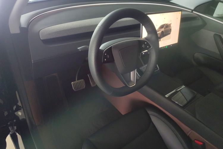 Used Tesla Model Y 2026 Model Long-Range Rear-Wheel-Drive Version
