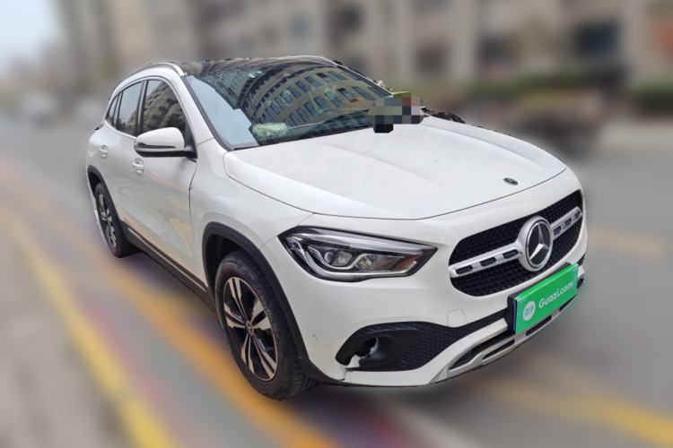 Used Mercedes-Benz GLA 2023 GLA 220 Front Right 45 Deg