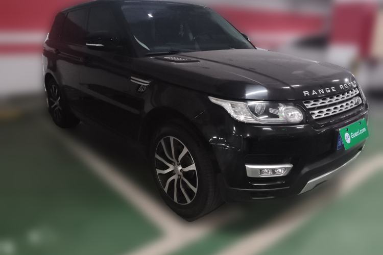 Used Land Rover Range Sport 2015 3.0 SC V6 HSE Front Right 45 Deg