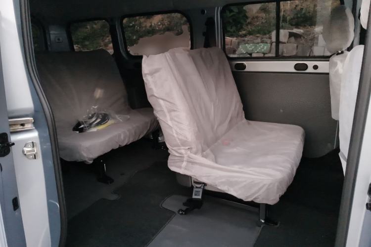 Used Wuling Yangguang 2025 Model 400km Bus Edition—Comfort Edition
