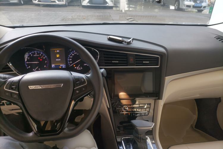 Used Venucia D60 2018 1.6L CVT Smart Connect Elite Edition