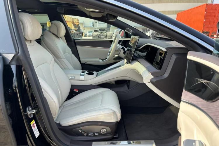 Used Denza Z9 2024 1100 km Four-Wheel Drive Max Version