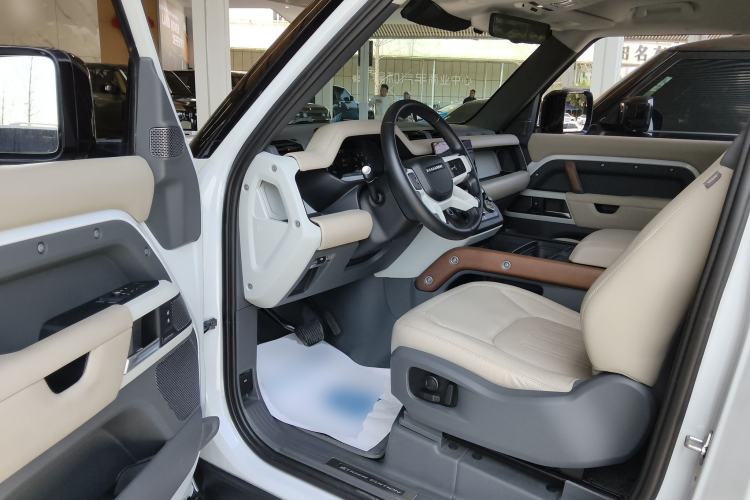 Used Land Rover Defender 2022 90 2.0T P300 Tiger-Power Ambition Edition