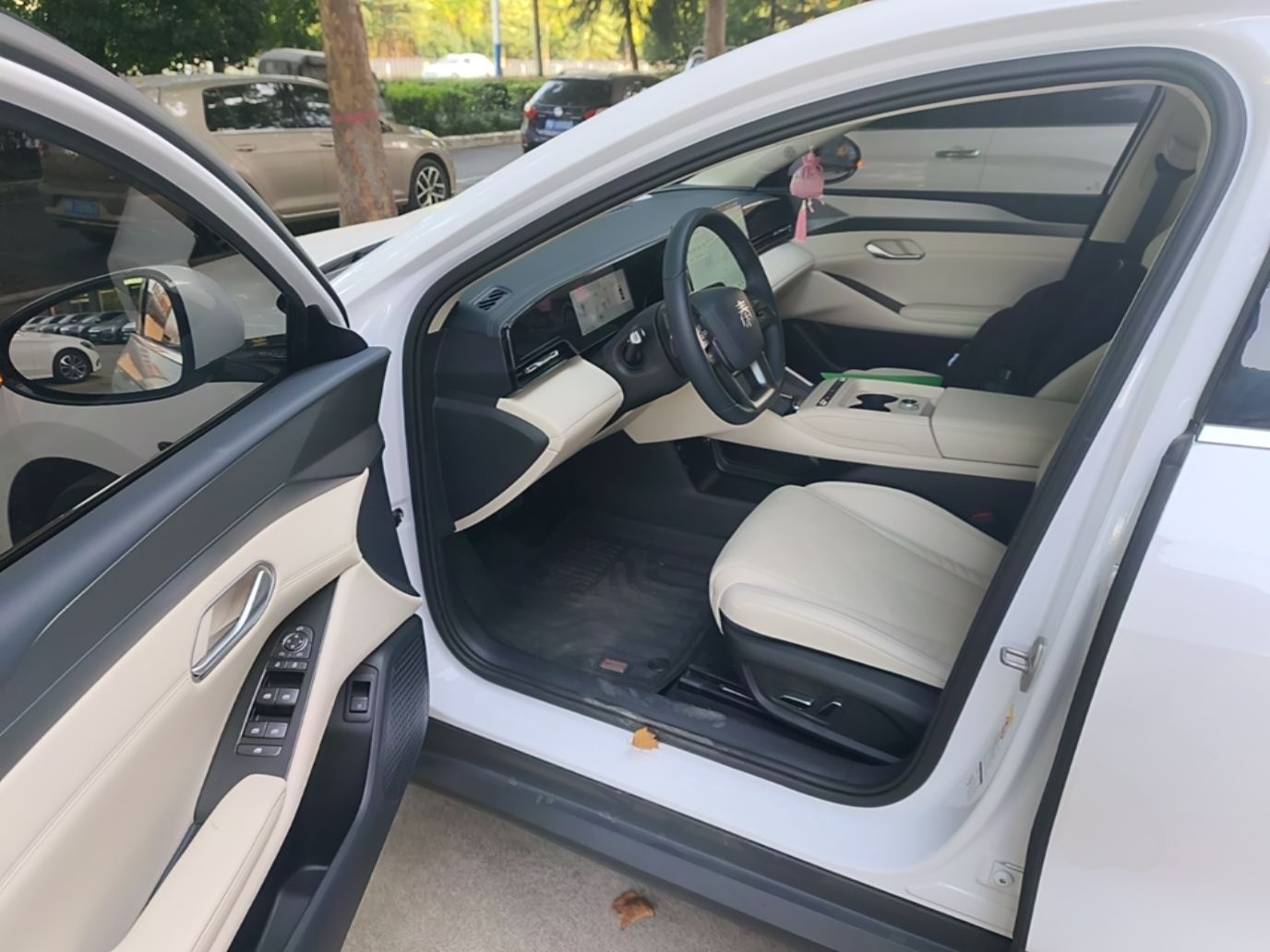 BYD Qin L 2025 EV 545KM Excellence Edition — снимка 18