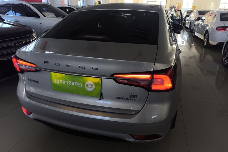 Used Roewe i5 2020 1.5L Automatic 4G Connect Luxury Flagship Edition
