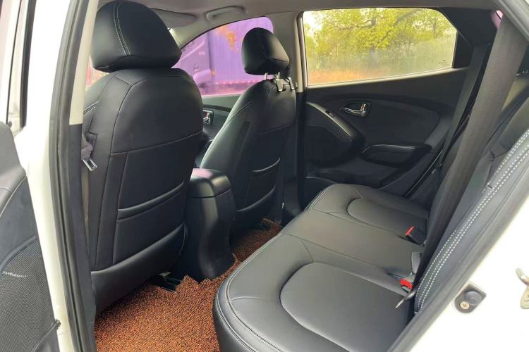 Used Hyundai ix35 2015 2.0L Automatic 2WD Comfort Edition China IV Standard
