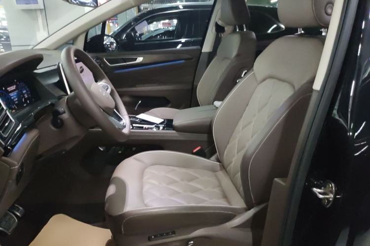 Used Volkswagen Viloran 2024 380TSI Premium Edition