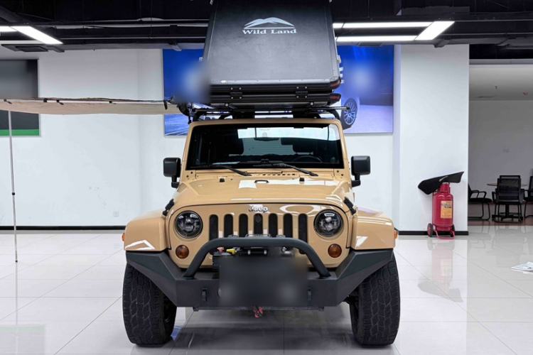 Used Jeep Wrangler 2013 3.6L Sahara two-door model