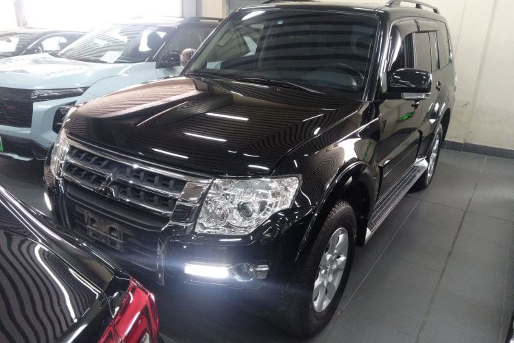 Used Mitsubishi Pajero 2019 3.0L Automatic Comfort Edition