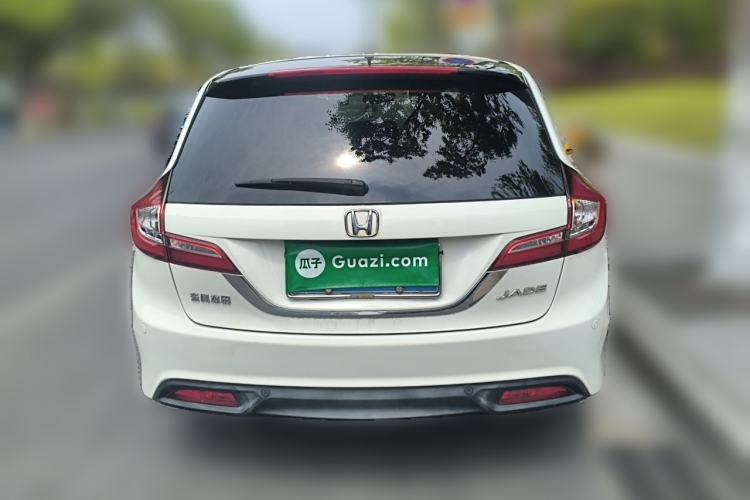 Used Honda Jade 2013 1.8L automatic Comfort version 5 seats Rear