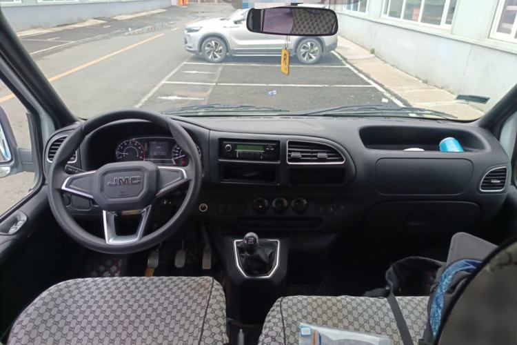 Used JMC Transit 2021 2.8T Space King Standard Version Short Wheelbase Mid-Height Roof 6-Seater Diesel Euro VI JX493
