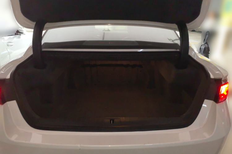 Used Geely Auto Emgrand GT 2020 Revised 1.8T Navigation Edition Trunk