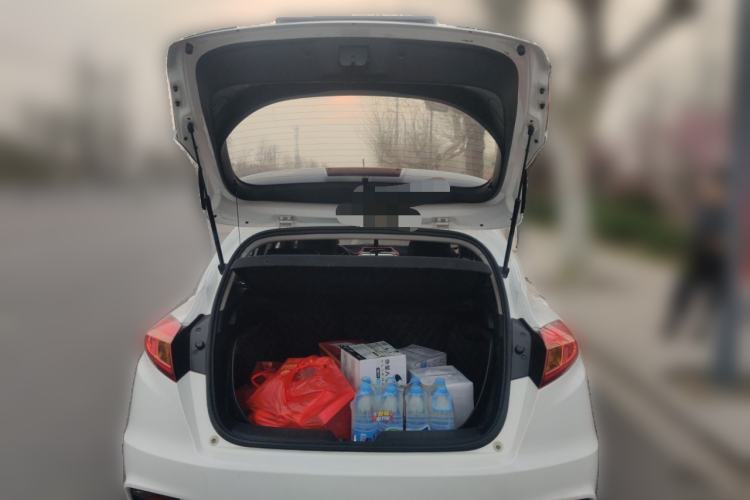 Used CHANGAN Eado 2015 1.6L Manual ZhiKu Model China V Standard
