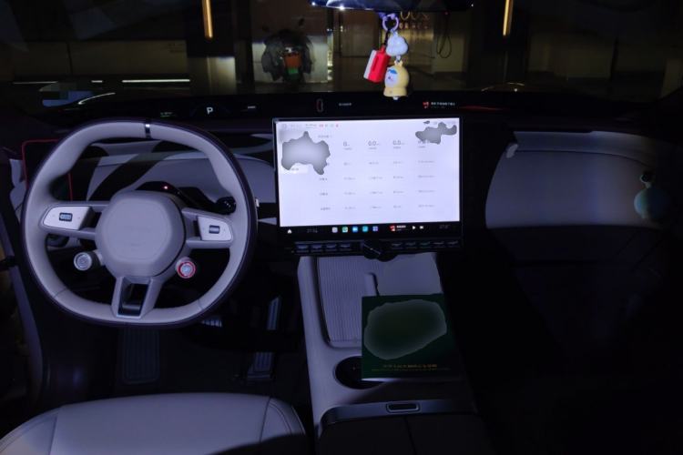 Used Xiaomi Auto YU7 2025 Ultra-Long Range High-Performance All-Wheel-Drive Max Edition
