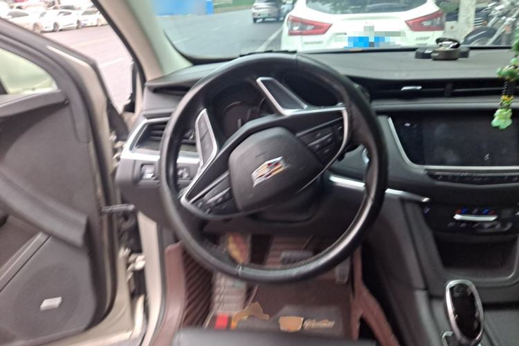 Used Cadillac XT5 2016 25T Luxury Model
