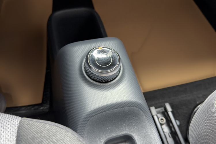 Used Wuling Zhiguang New Energy 2025 Model 305km Ambitious Edition Gear Lever