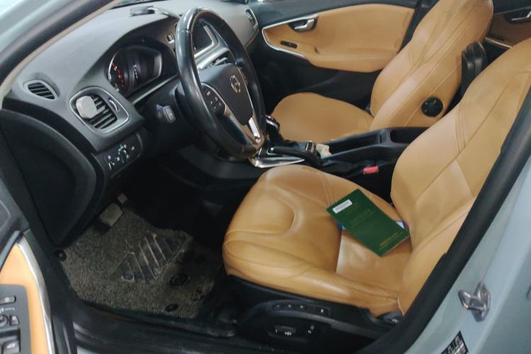 Used Volvo V40 2017 T3 Zhiyi Edition Left Front Seat