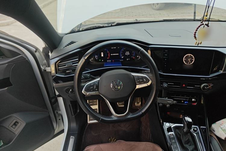 Used Volkswagen Tayron X 2020 330TSI Two-Wheel Drive Luxury Smart Connectivity Version Steering Wheel