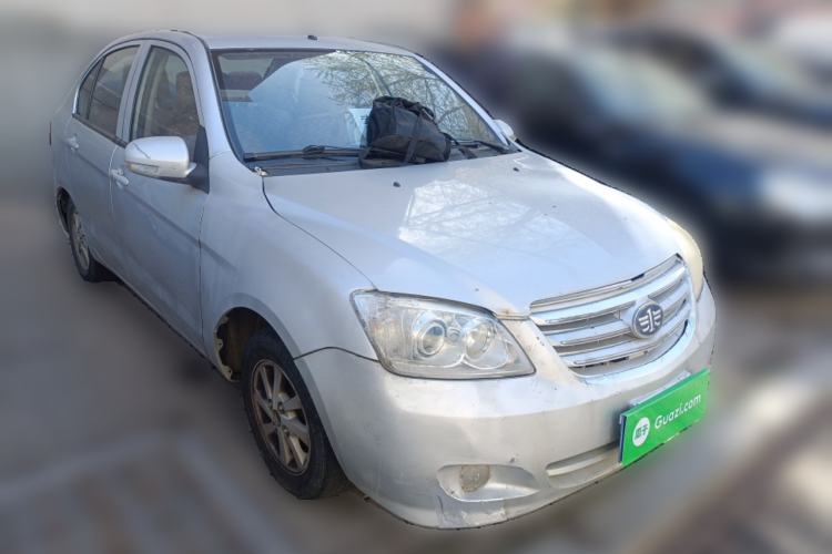 Used FAW Xiali N5 2014 1.3L Manual Standard Edition Front Right 45 Deg