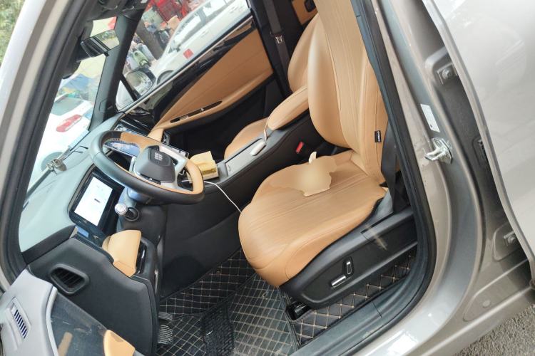 Used Geely Galaxy L7 2024 1.5T 115 km PLUS Dragon Edition
