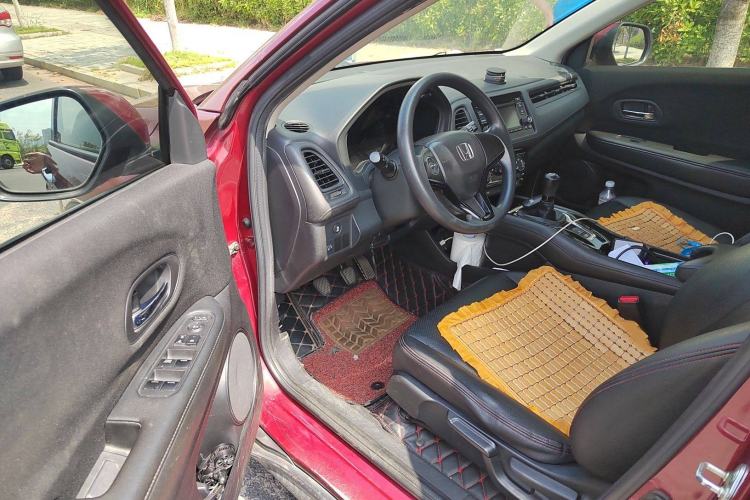 Used Honda Vezel 2015 1.5L manual two-wheel drive Comfort trim level