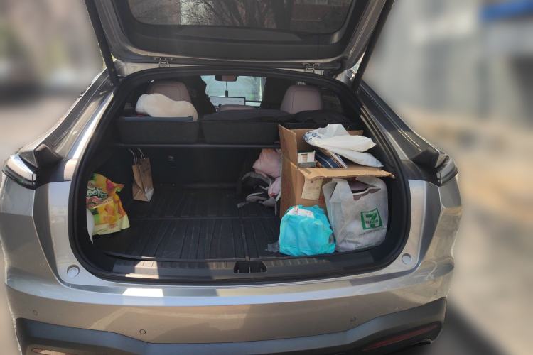 Used ONVO L60 2024 60 kWh All-Wheel Drive