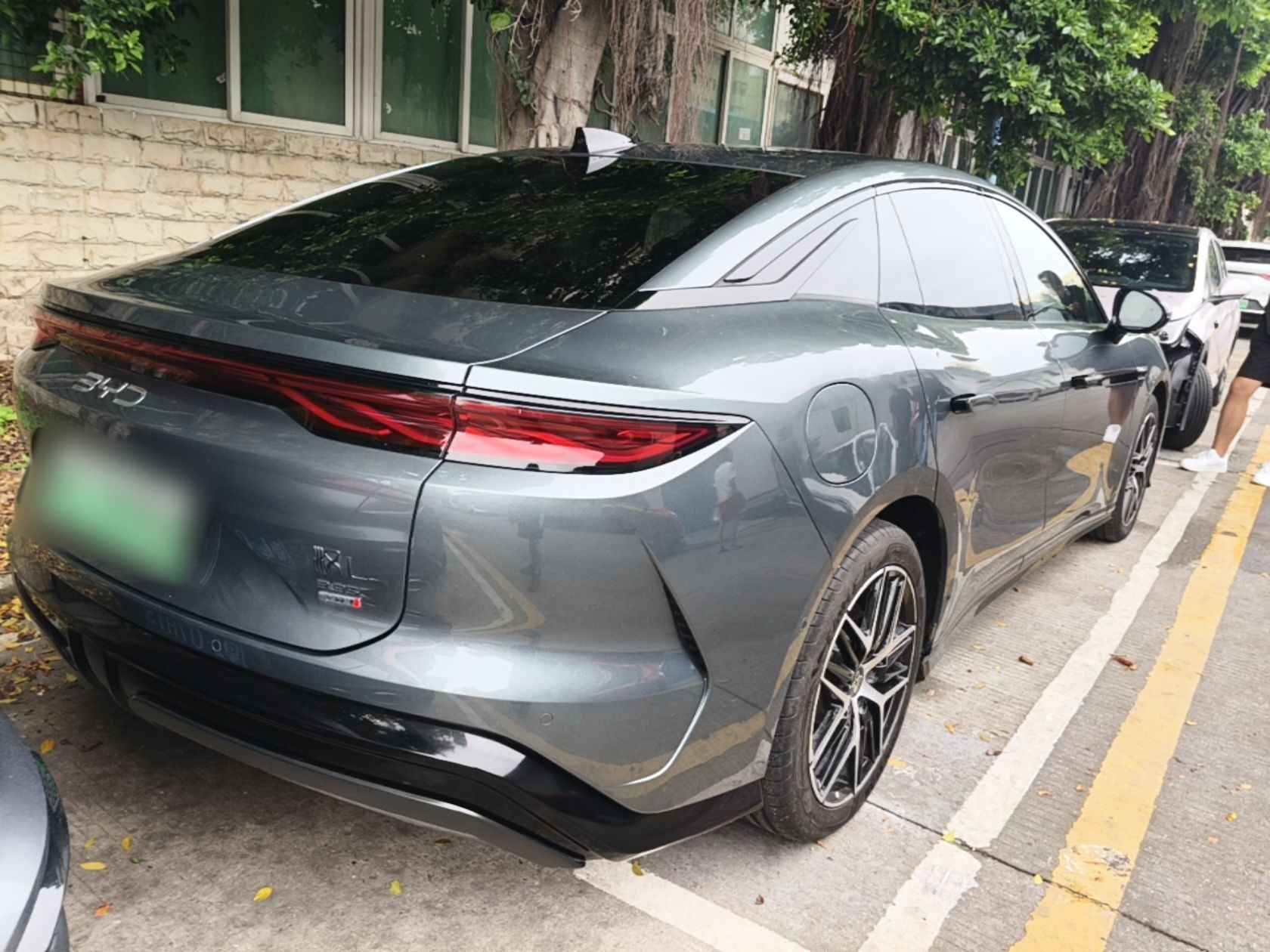 BYD Han L 2025 DM-p Four-Wheel-Drive LiDAR Flagship Model — снимка 6
