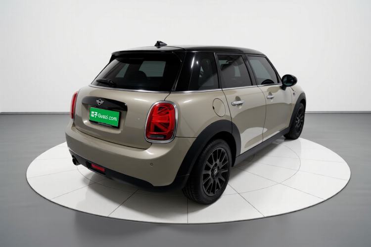 Used MINI 2018 1.5T COOPER Classic Edition Five-Door Version Rear Right 45 Deg