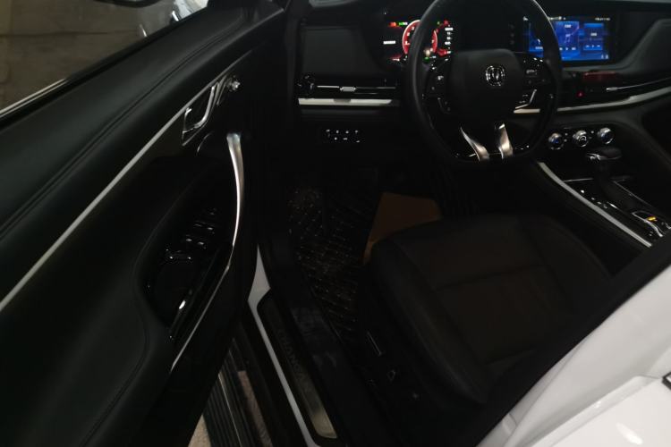 Used Changan CS95 2021 2.0T Two-Wheel Drive Luxury Version
