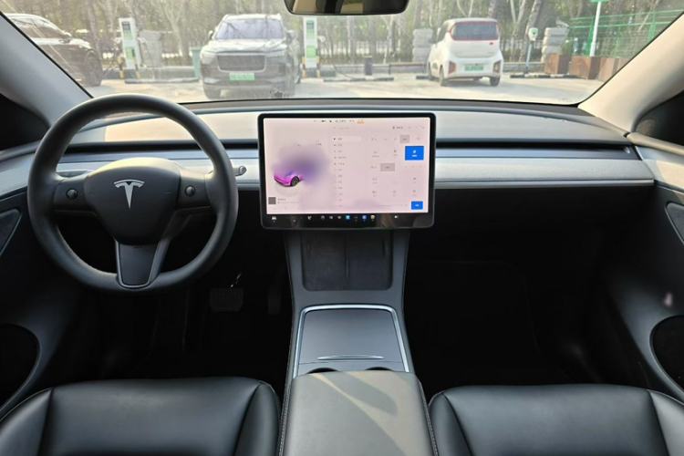 Used Tesla Model Y 2024 Rear-Wheel-Drive Version