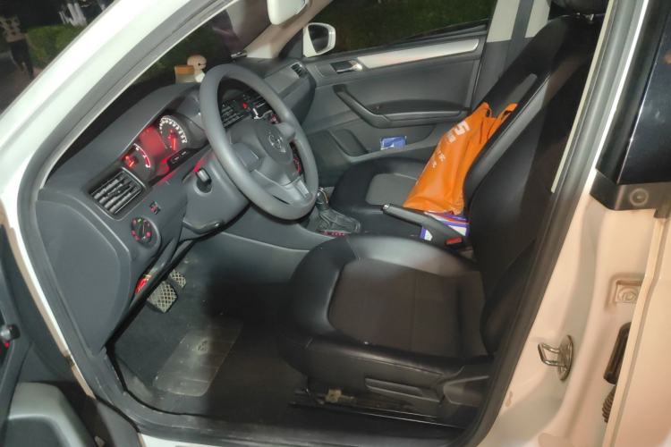 Used Volkswagen Santana 2015 1.6L Automatic Comfort Edition Left Front Seat