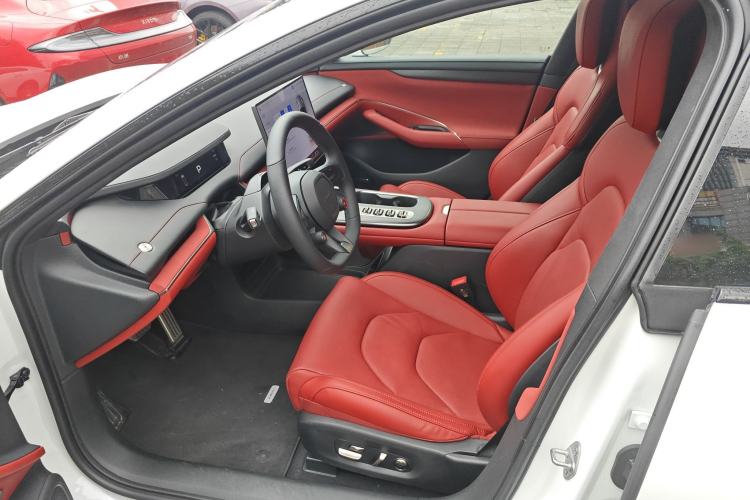 Used Xiaomi Auto SU7 2024 Four-Wheel Drive Ultra-Long Range Advanced Intelligent Driving Max Edition Left Front Seat