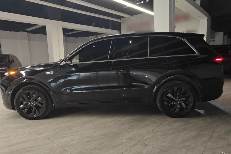 Used Li Auto L8 2023 Pro Model
