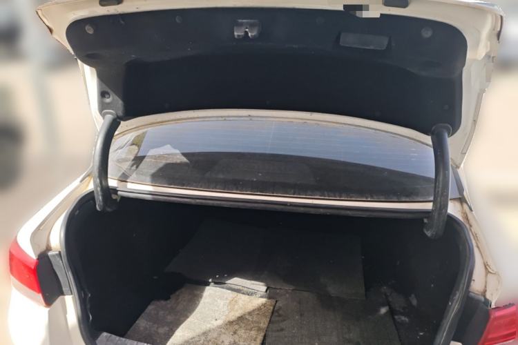 Used Kia K5 2016 1.6T Automatic LUX
