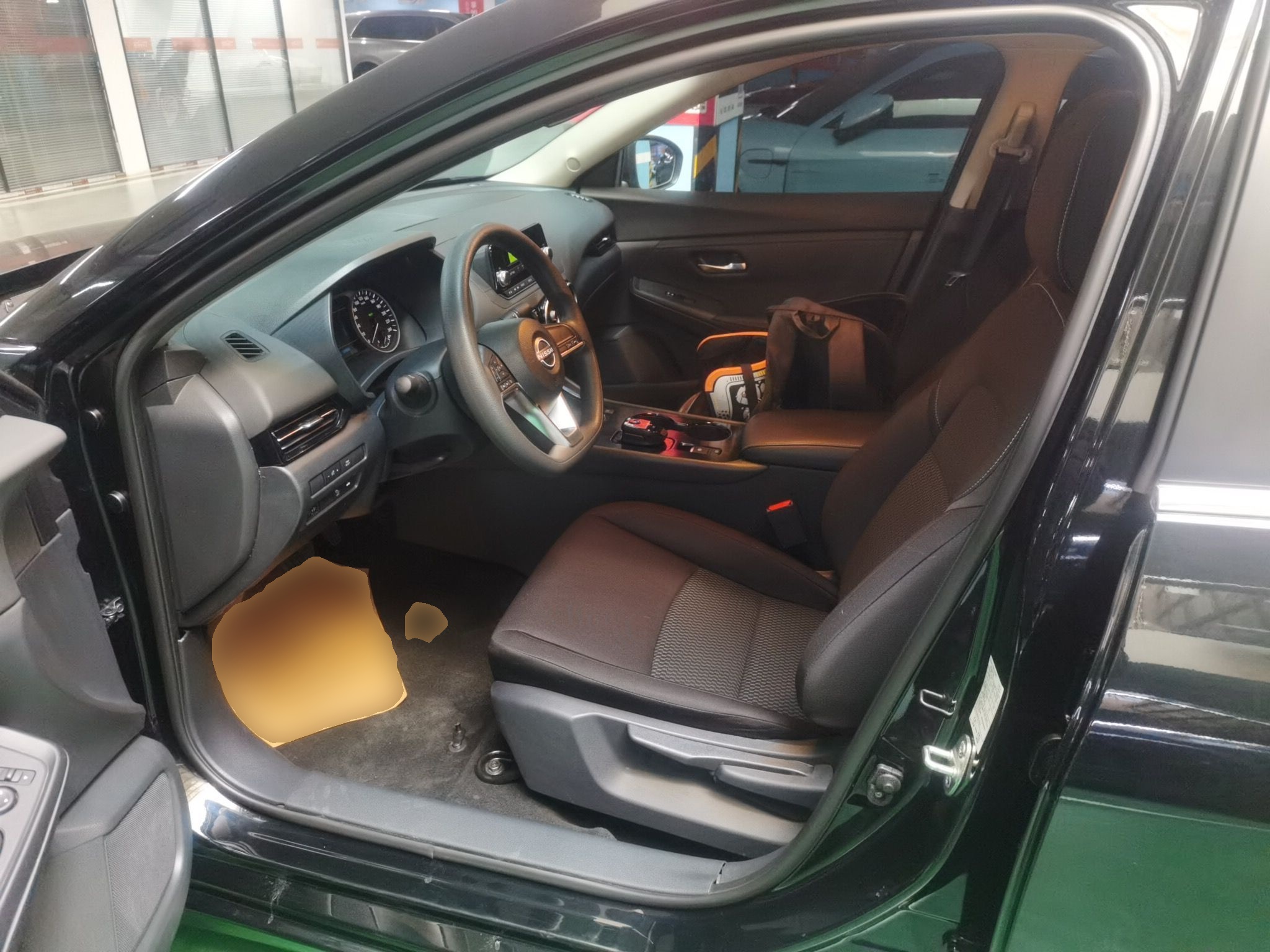 Переднее сиденье в автомобиле