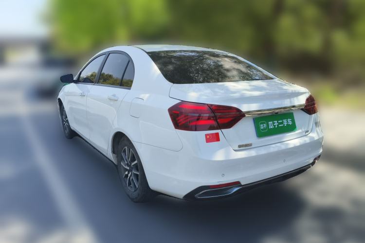 Used Geely Auto Emgrand 2019 Leading Edition 1.5L Manual Fashion Model China V Standard
