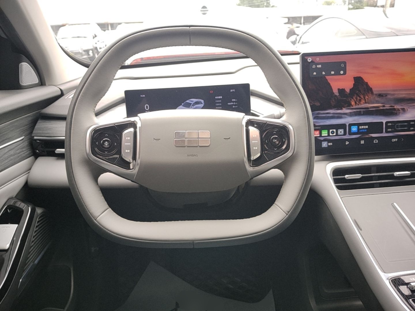 Geely Galaxy L6 2025 EM-i 140km Explorer+ Edition — снимка 13