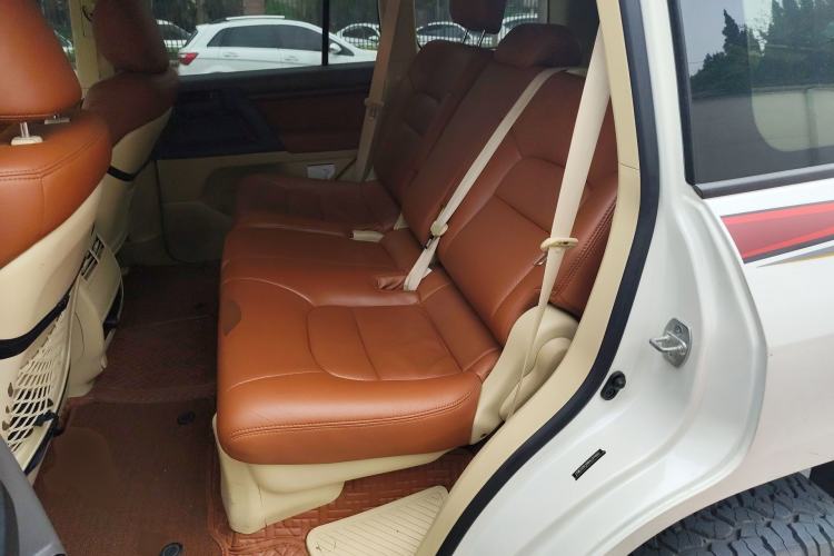 Used Toyota Land Cruiser 