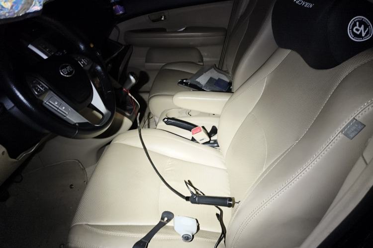 Used BYD S6 2013 Platinum Edition 2.0L Manual Luxury Model Left Front Seat